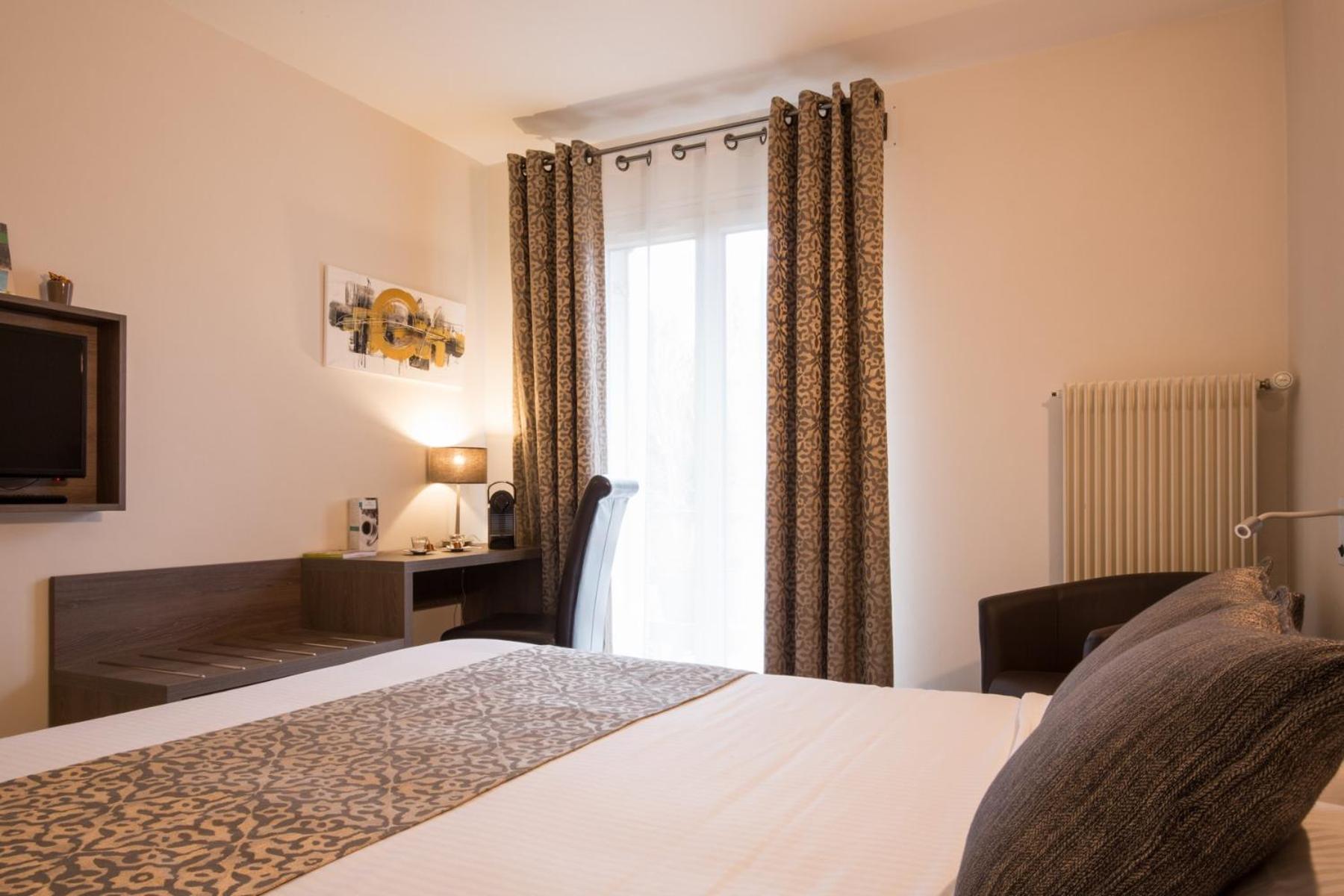 Logis Hotel Le Petit Casset La Boisse Cameră foto